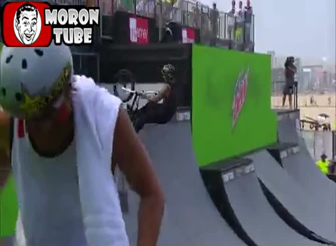 Video :BMX pro extraordinaire in action
